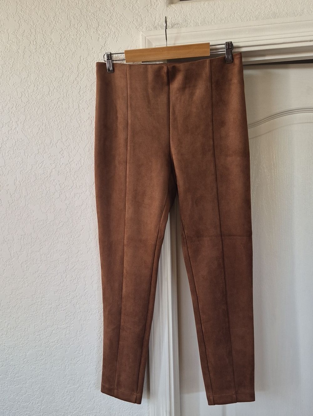 Loft Faux Suede Scuba Pull Up Pants Sz Medium